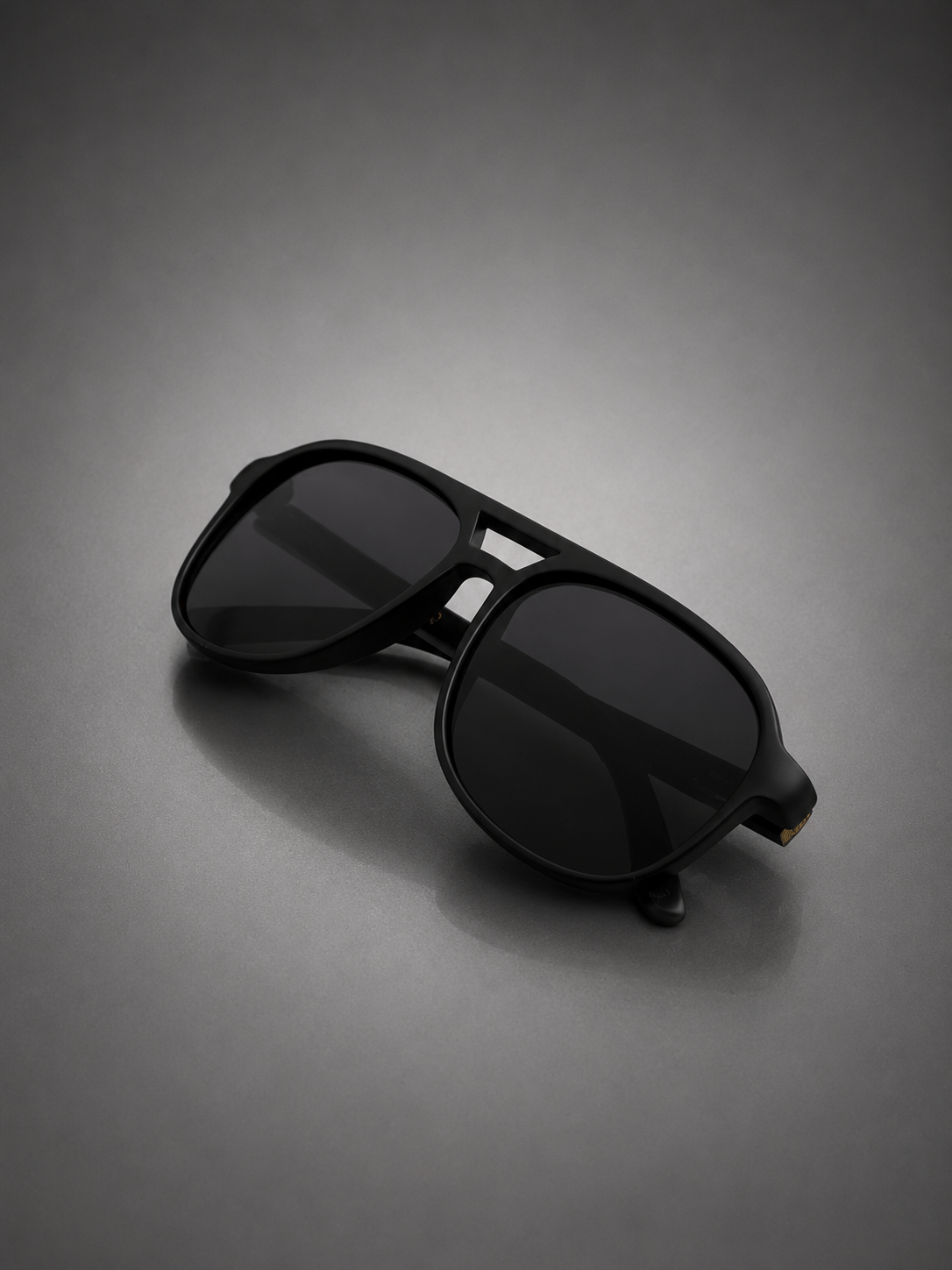Navigator Black